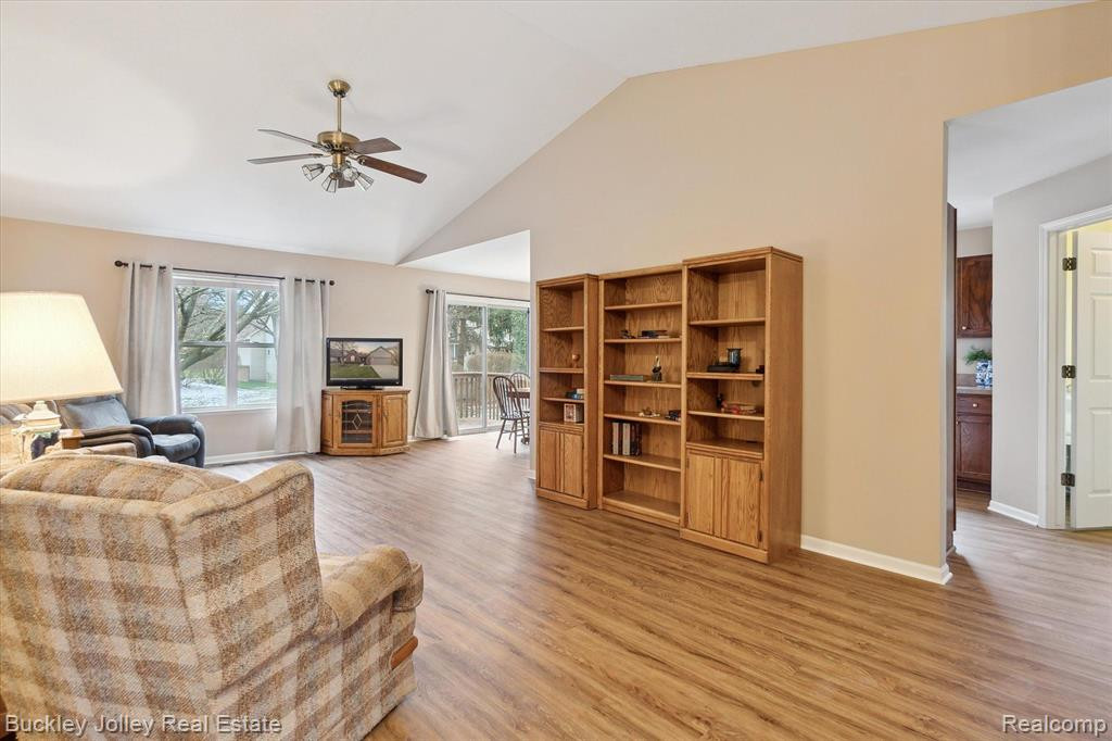 269 REDMAPLE Lane, 19, Brighton, MI 48116 — Photo 17
