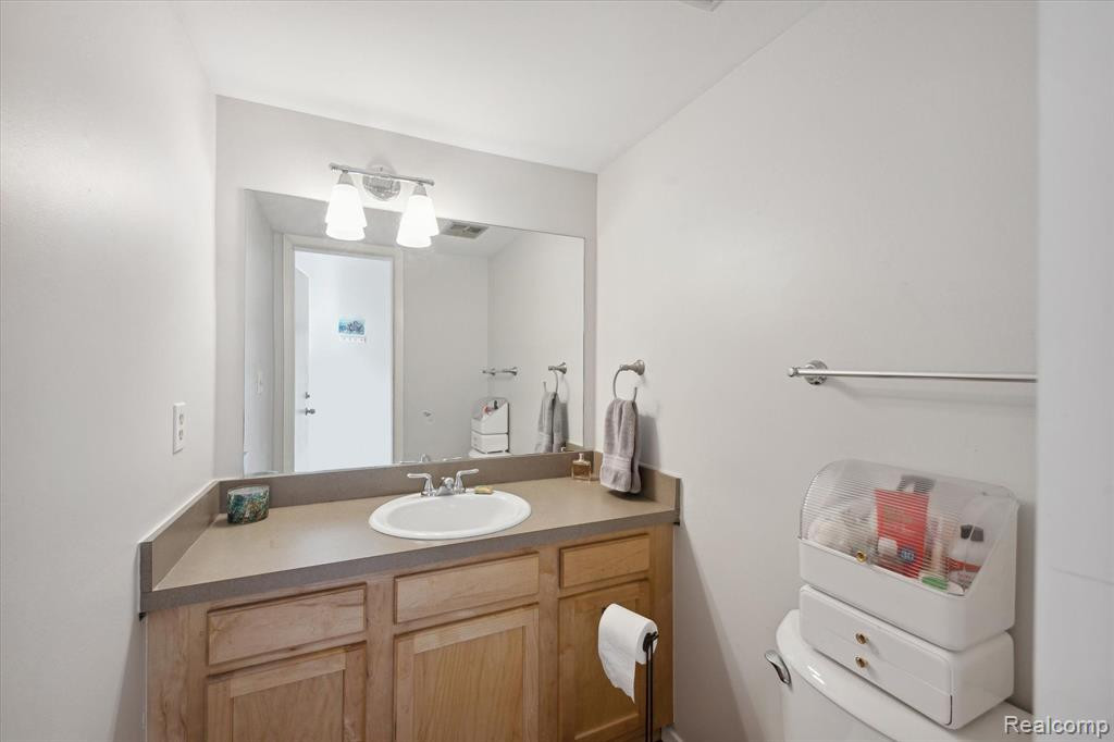 42104 ROSCOMMON Street, Northville, MI 48167 — Photo 11