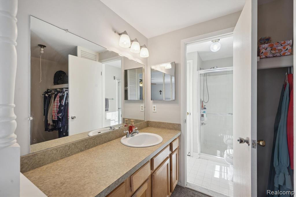42104 ROSCOMMON Street, Northville, MI 48167 — Photo 14
