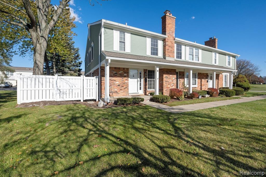 42104 ROSCOMMON Street, Northville, MI 48167 — Photo 22