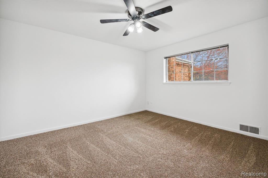 641 E Fox Hills Drive, 55, Bloomfield Hills, MI 48304 — Photo 25