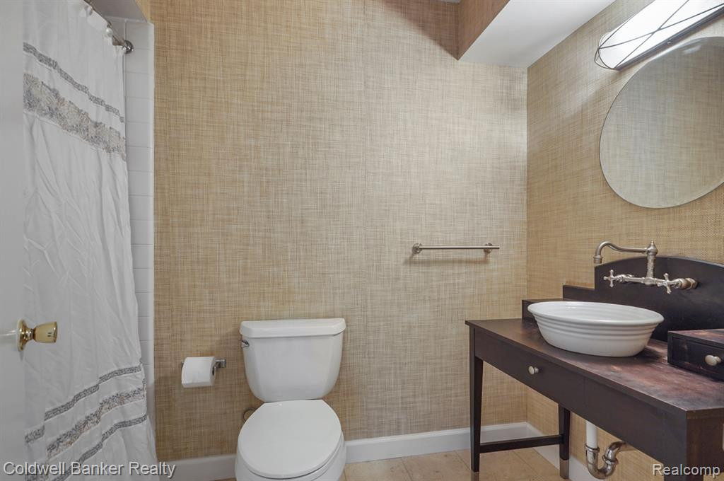 1005 STRATFORD Lane, Bloomfield Hills, MI 48304 — Photo 20