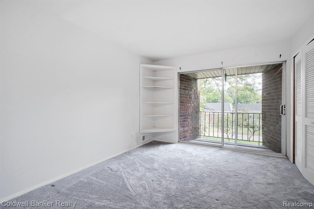 1005 STRATFORD Lane, Bloomfield Hills, MI 48304 — Photo 29