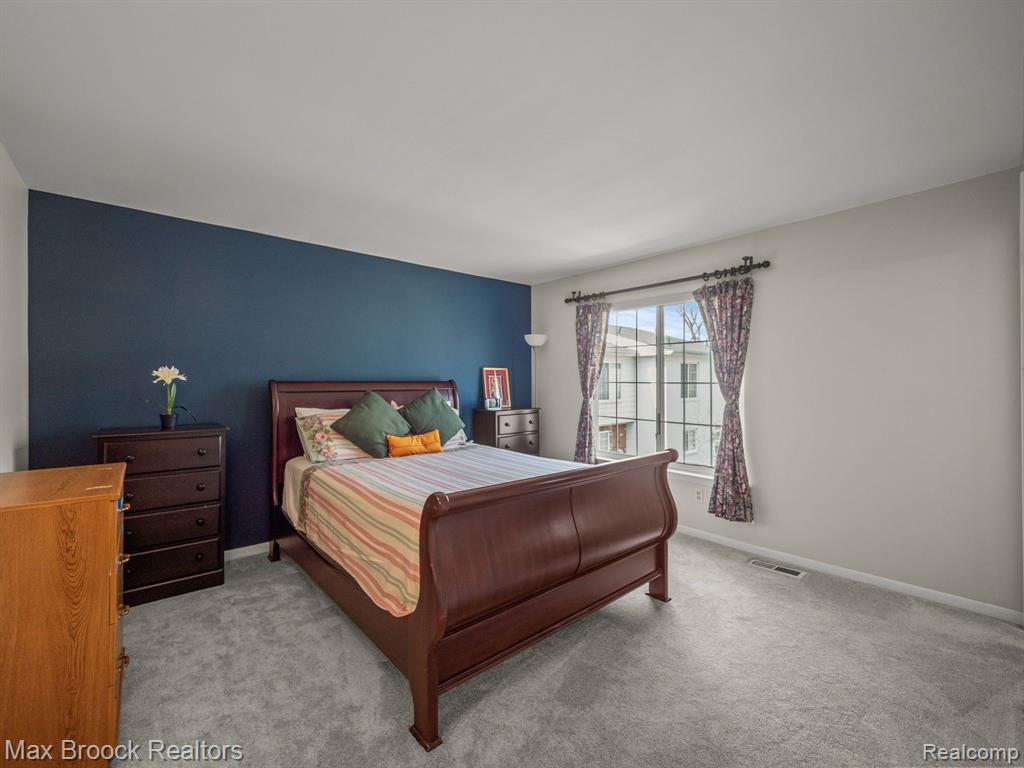 530 FOX HILLS Drive S, Bloomfield Hills, MI 48304 — Photo 14