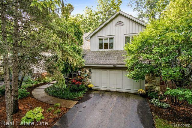 4908 FAIRWAY RIDGE Circle, West Bloomfield, MI 48323 — Photo 2