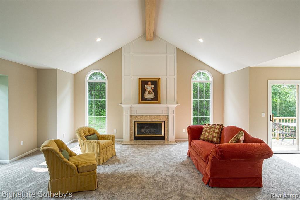 2377 HICKORY GLEN Drive, Bloomfield Hills, MI 48304 — Photo 2
