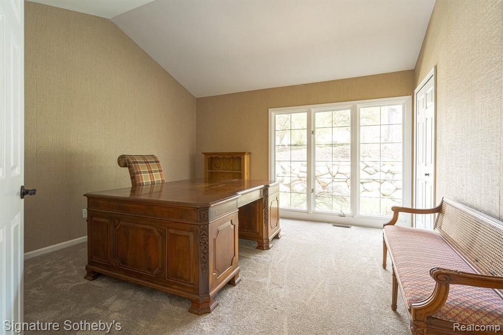 2377 HICKORY GLEN Drive, Bloomfield Hills, MI 48304 — Photo 11