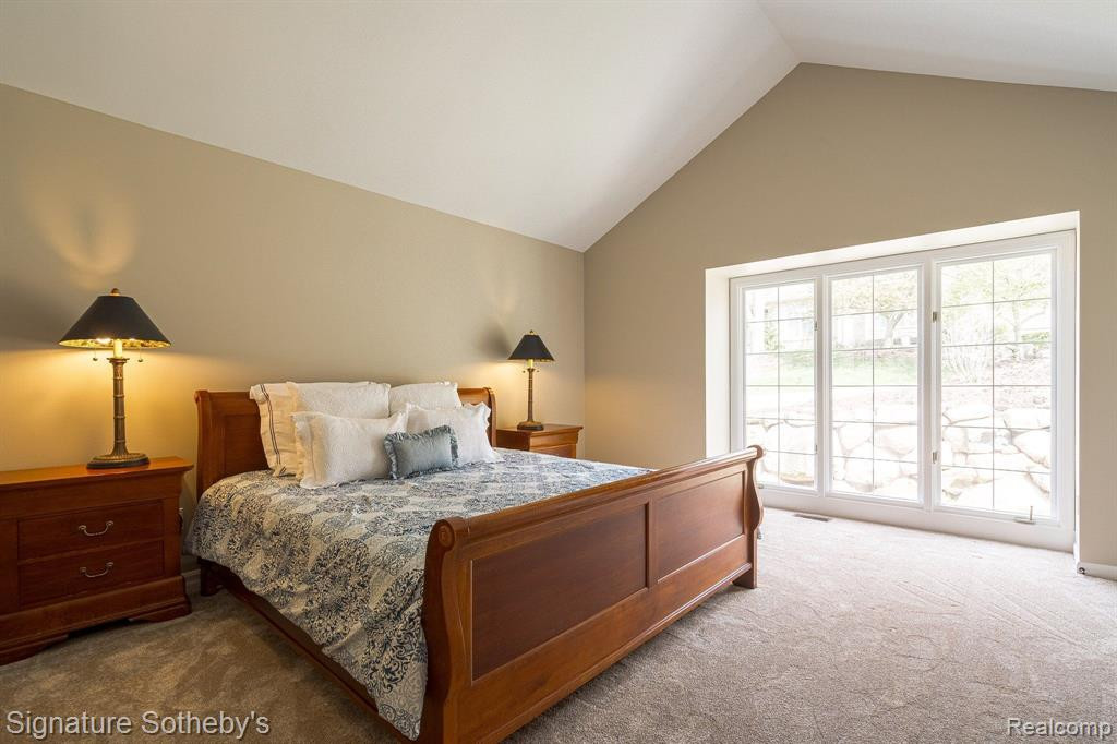 2377 HICKORY GLEN Drive, Bloomfield Hills, MI 48304 — Photo 13