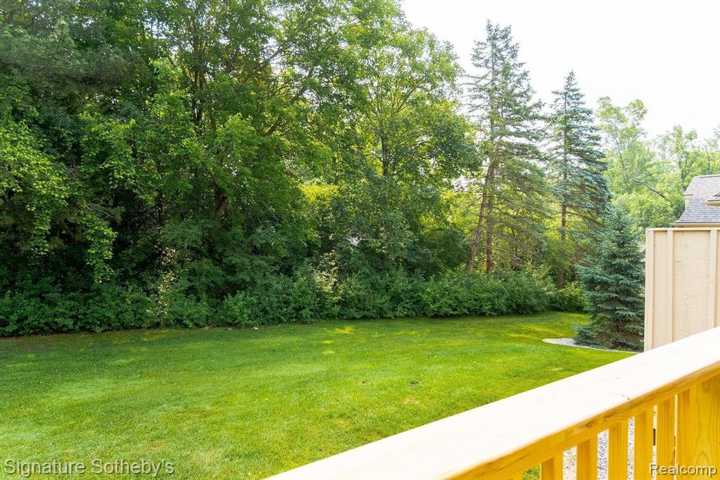 2377 HICKORY GLEN Drive, Bloomfield Hills, MI 48304 — Photo 19