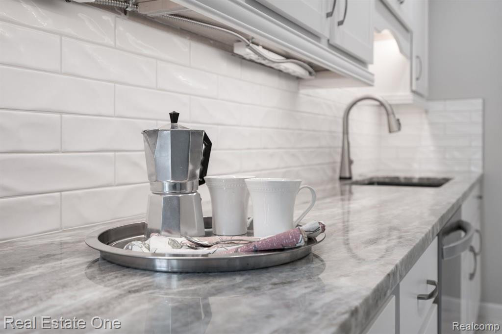 390 CONCORD, Bloomfield Hills, MI 48304 — Photo 15