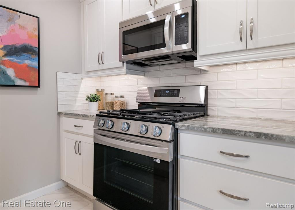 390 CONCORD, Bloomfield Hills, MI 48304 — Photo 16