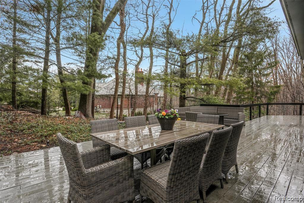 1034 STRATFORD PL, Bloomfield Hills, MI 48304 — Photo 12
