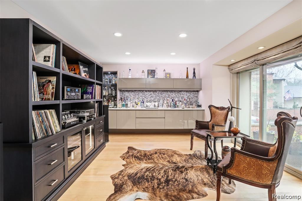 1034 STRATFORD PL, Bloomfield Hills, MI 48304 — Photo 13
