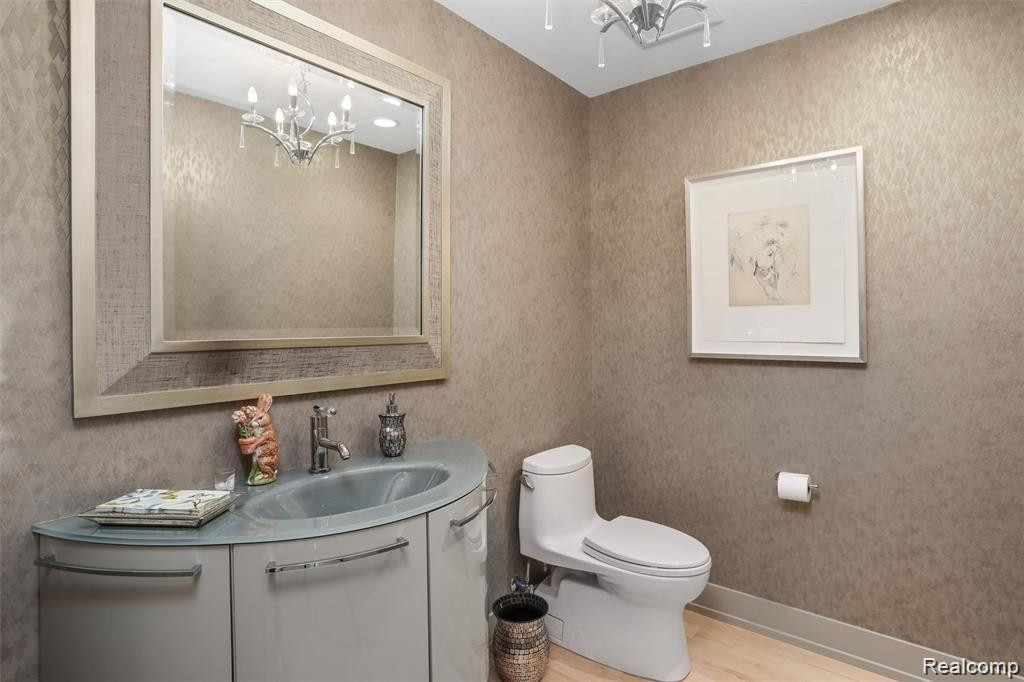 1034 STRATFORD PL, Bloomfield Hills, MI 48304 — Photo 15