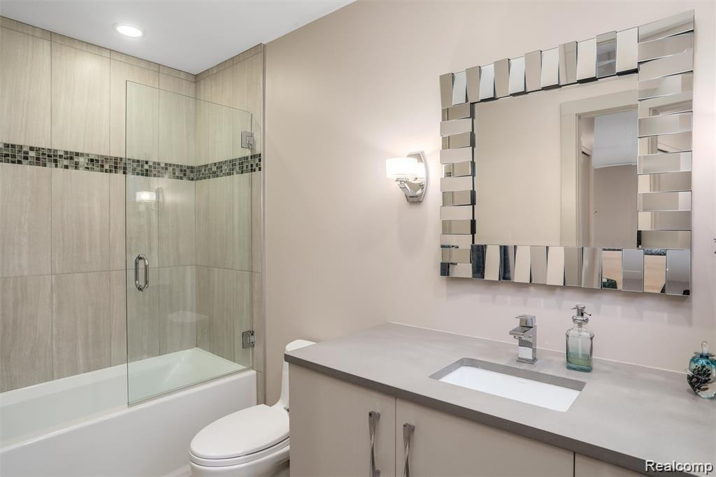 1034 STRATFORD PL, Bloomfield Hills, MI 48304 — Photo 22