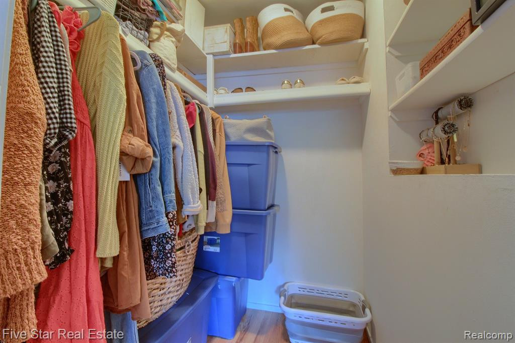 366 Concord, 2, Bloomfield Hills, MI 48304 — Photo 11