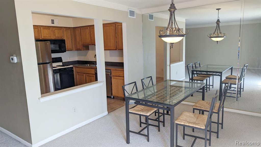 508 FOX HILLS Drive N, A-6, Bloomfield Hills, MI 48304 — Photo 5