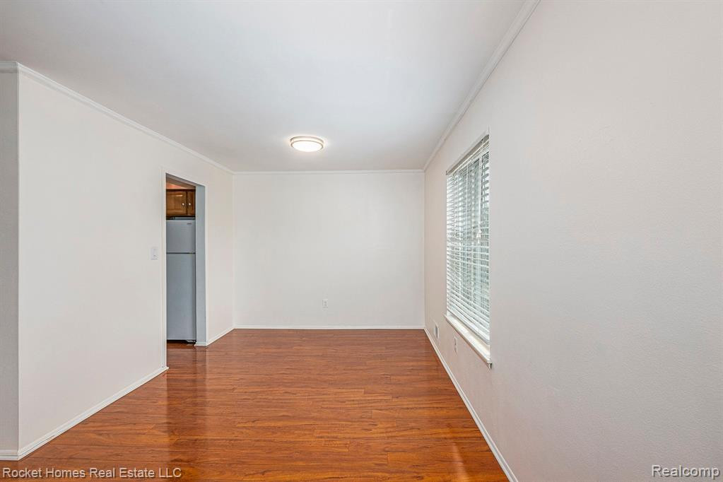 674 E Fox Hills Drive, Bloomfield Hills, MI 48304 — Photo 18