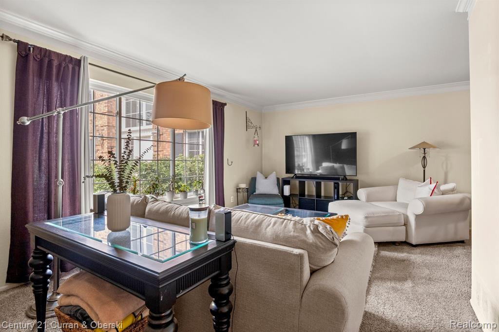 595 E FOX HILLS Drive, UNIT 27, Bloomfield Hills, MI 48304 — Photo 2