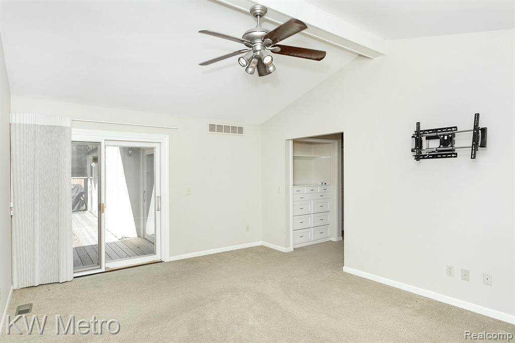 1029 STRATFORD Place, Bloomfield Hills, MI 48304 — Photo 15