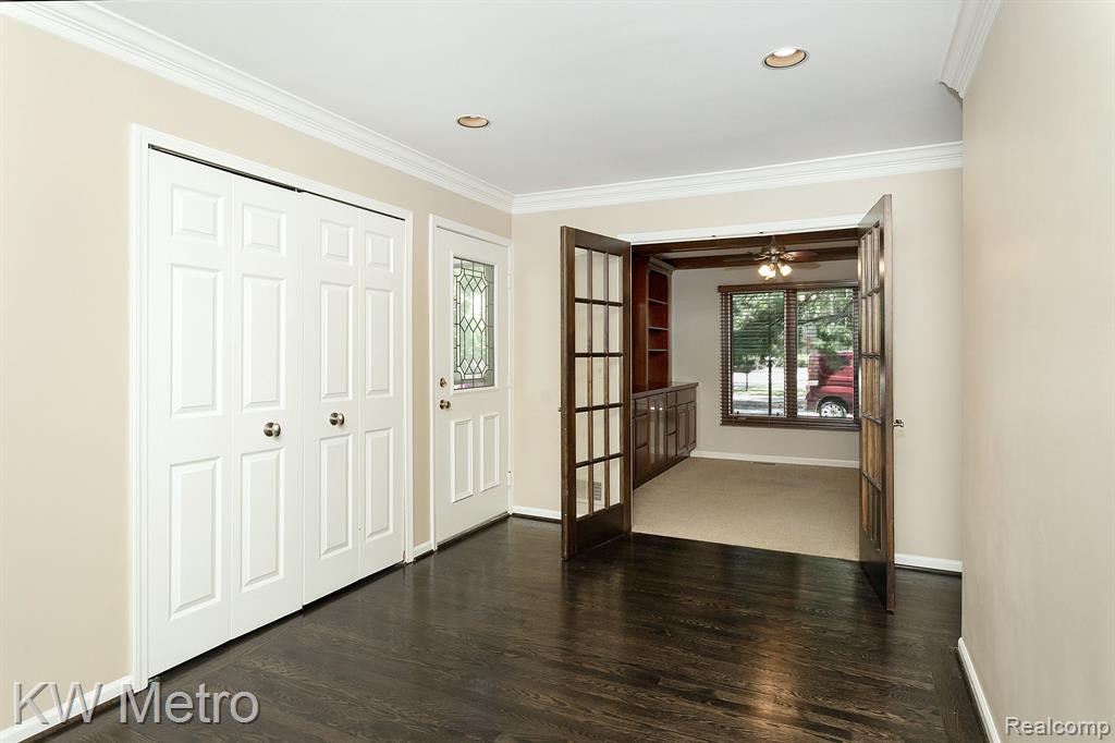 1029 STRATFORD Place, Bloomfield Hills, MI 48304 — Photo 17