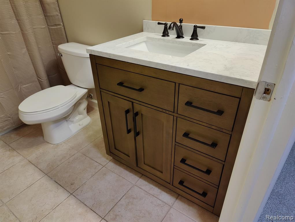 433 S FOX HILLS Drive S, 3, Bloomfield Hills, MI 48304 — Photo 20