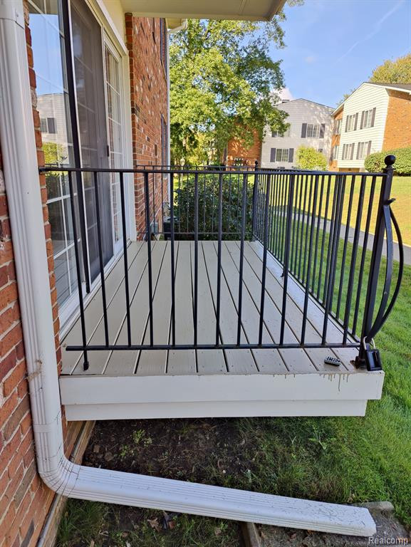 433 S FOX HILLS Drive S, 3, Bloomfield Hills, MI 48304 — Photo 38