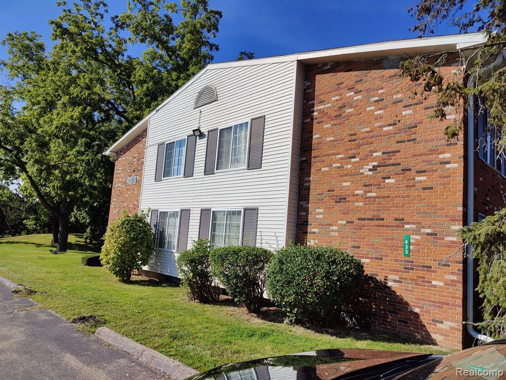 433 S FOX HILLS Drive S, 3, Bloomfield Hills, MI 48304 — Photo 40