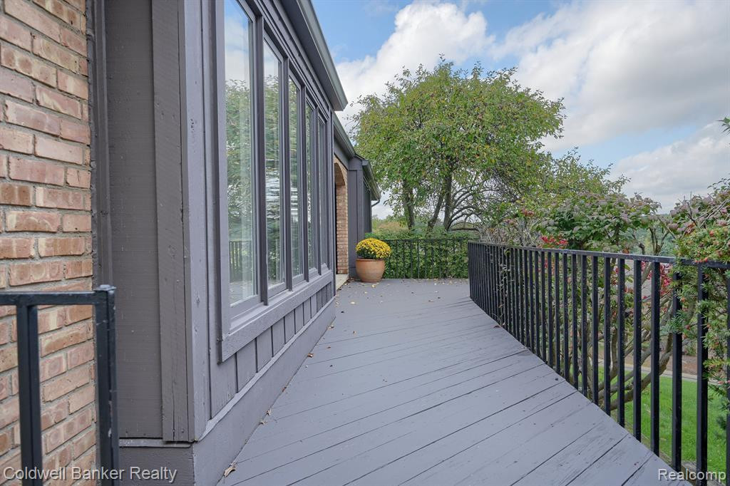 1850 PINE RIDGE Lane, Bloomfield Hills, MI 48302 — Photo 4