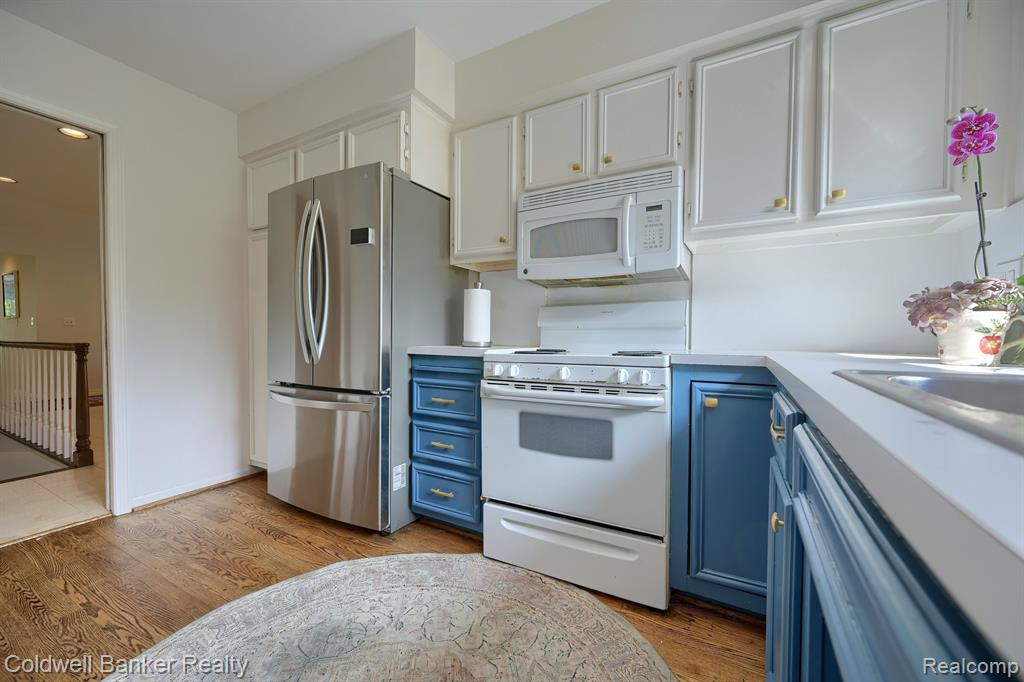 1850 PINE RIDGE Lane, Bloomfield Hills, MI 48302 — Photo 16