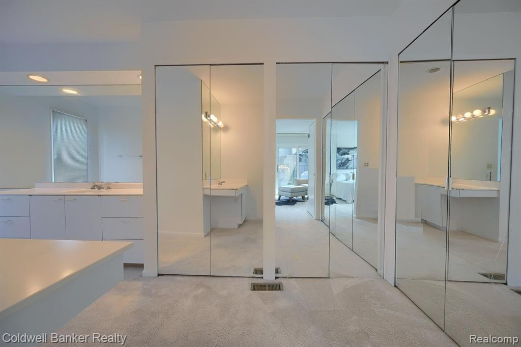1850 PINE RIDGE Lane, Bloomfield Hills, MI 48302 — Photo 22