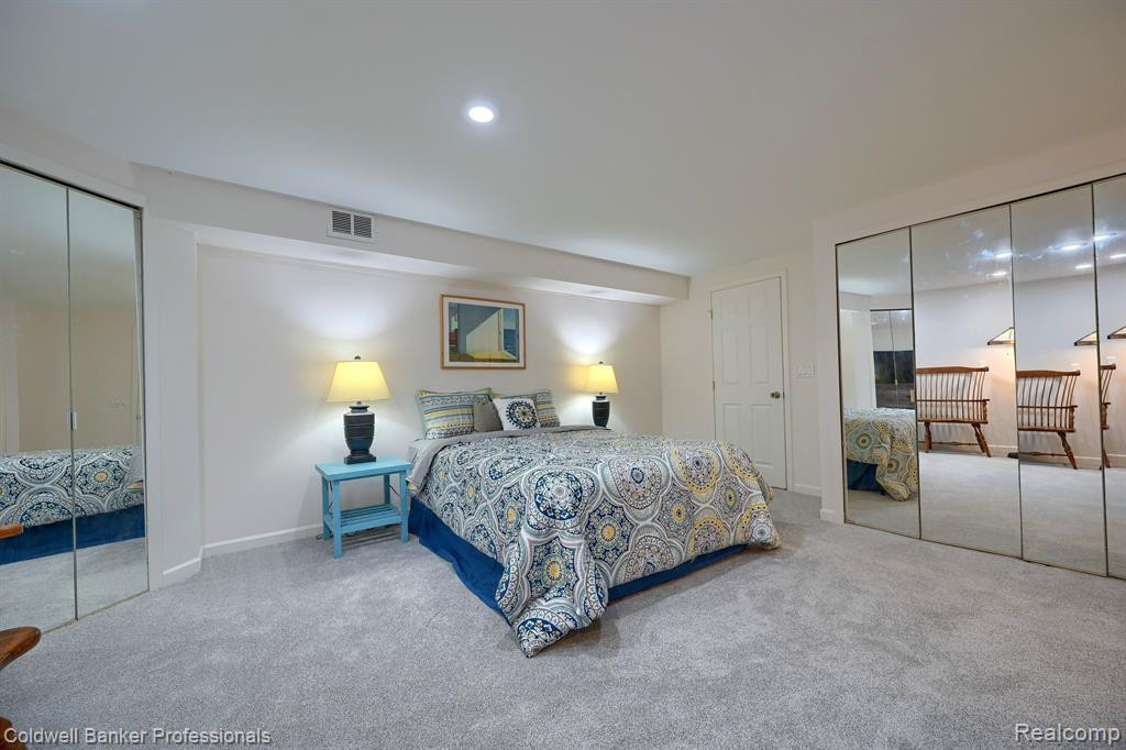 1850 PINE RIDGE Lane, Bloomfield Hills, MI 48302 — Photo 31