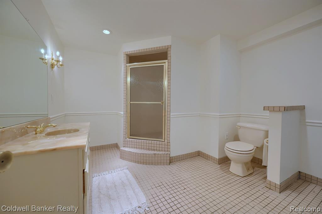 1850 PINE RIDGE Lane, Bloomfield Hills, MI 48302 — Photo 33