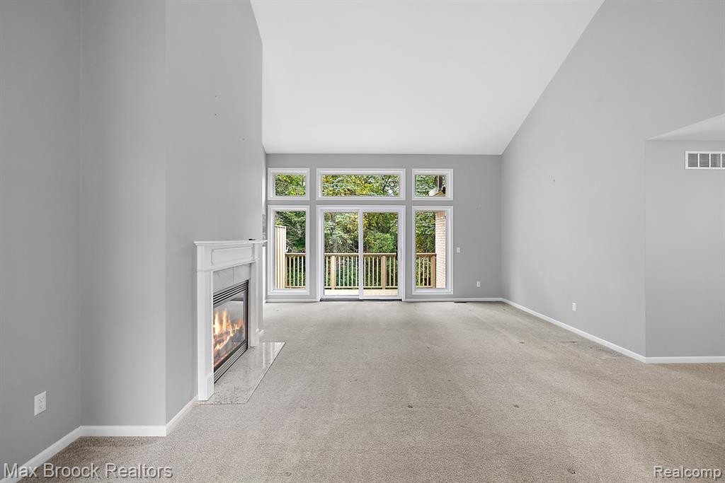 2389 HICKORY GLEN Drive, Bloomfield Hills, MI 48304 — Photo 3