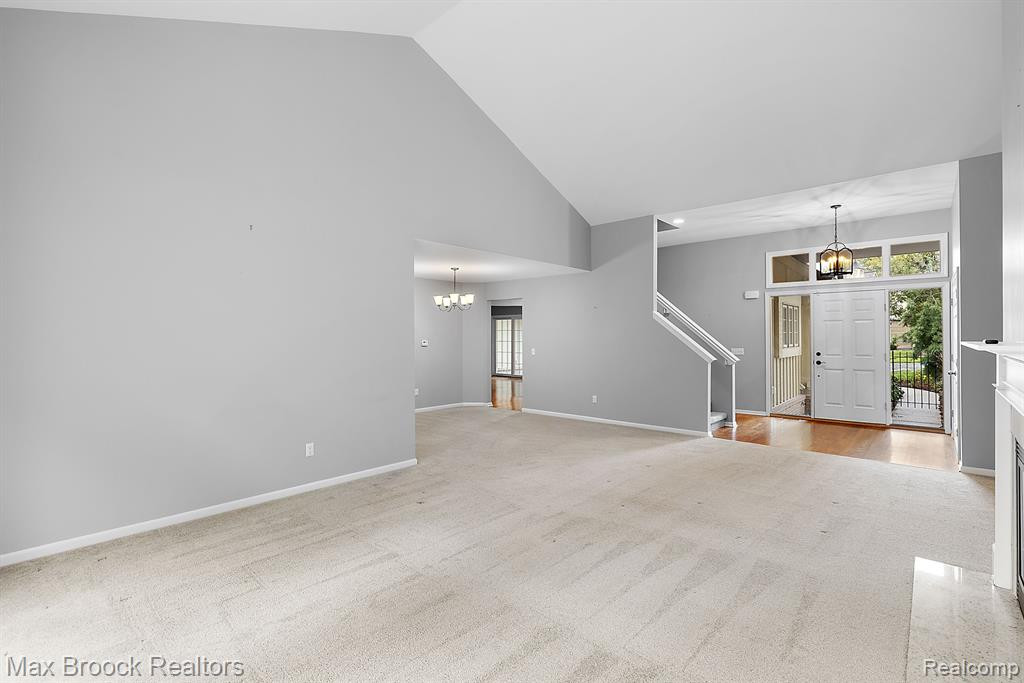 2389 HICKORY GLEN Drive, Bloomfield Hills, MI 48304 — Photo 5