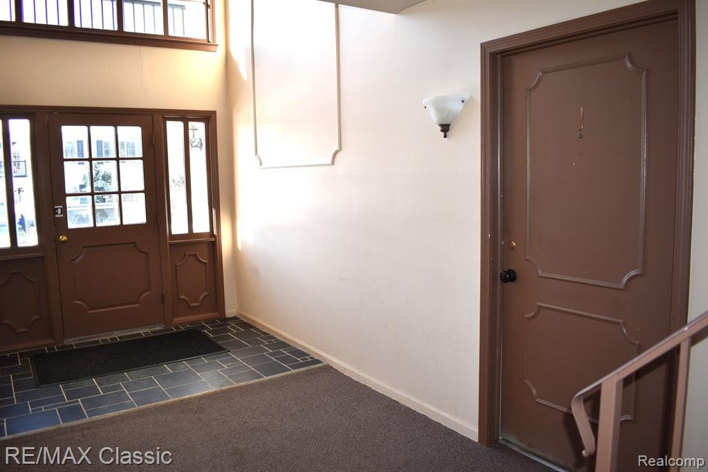 100 W HICKORY GROVE Road, E1, Bloomfield Hills, MI 48304 — Photo 2