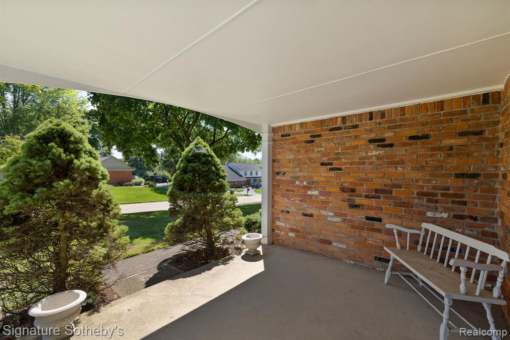 4054 ANTIQUE Lane, Bloomfield Hills, MI 48302 — Photo 5