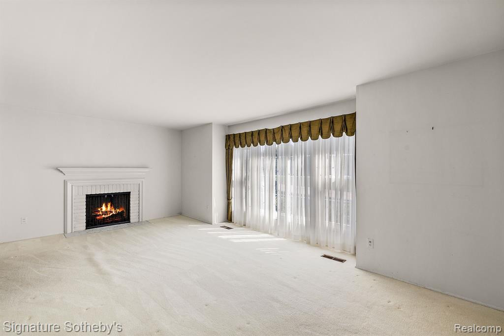 4054 ANTIQUE Lane, Bloomfield Hills, MI 48302 — Photo 10