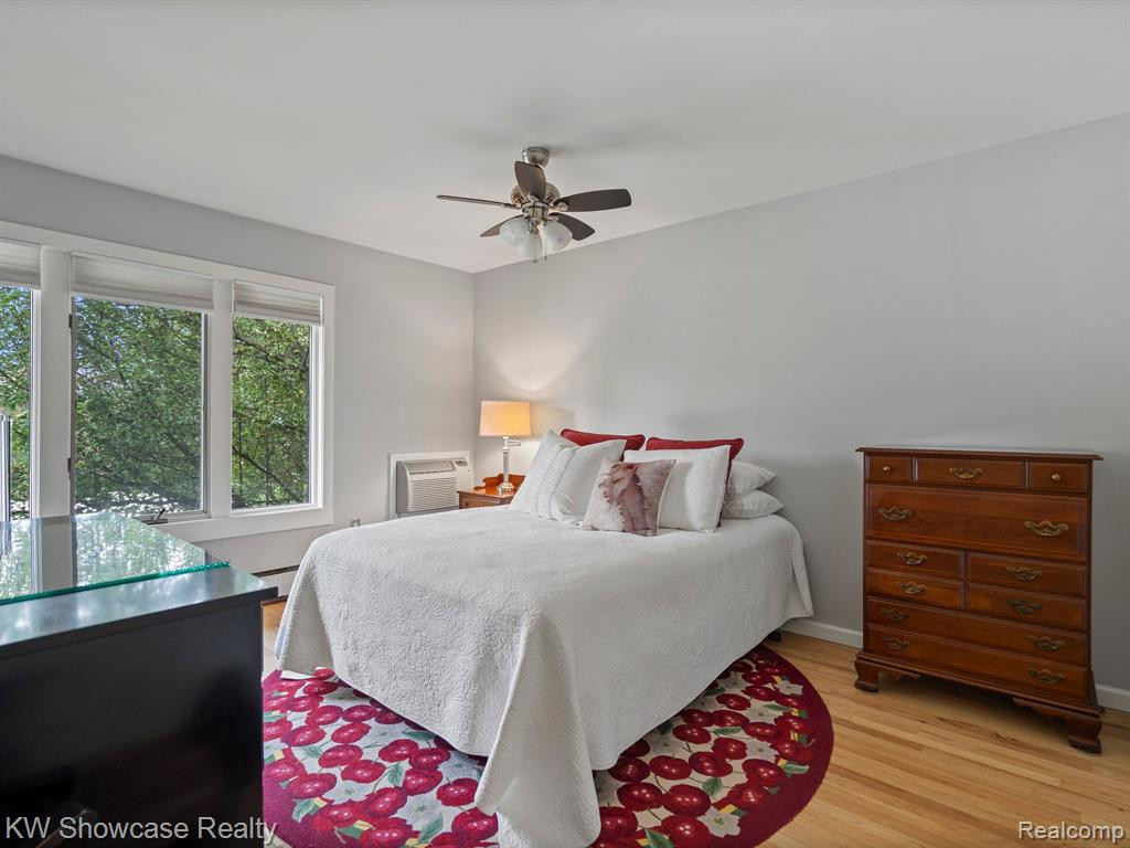 369 CONCORD Place, 4, Bloomfield Hills, MI 48304 — Photo 17