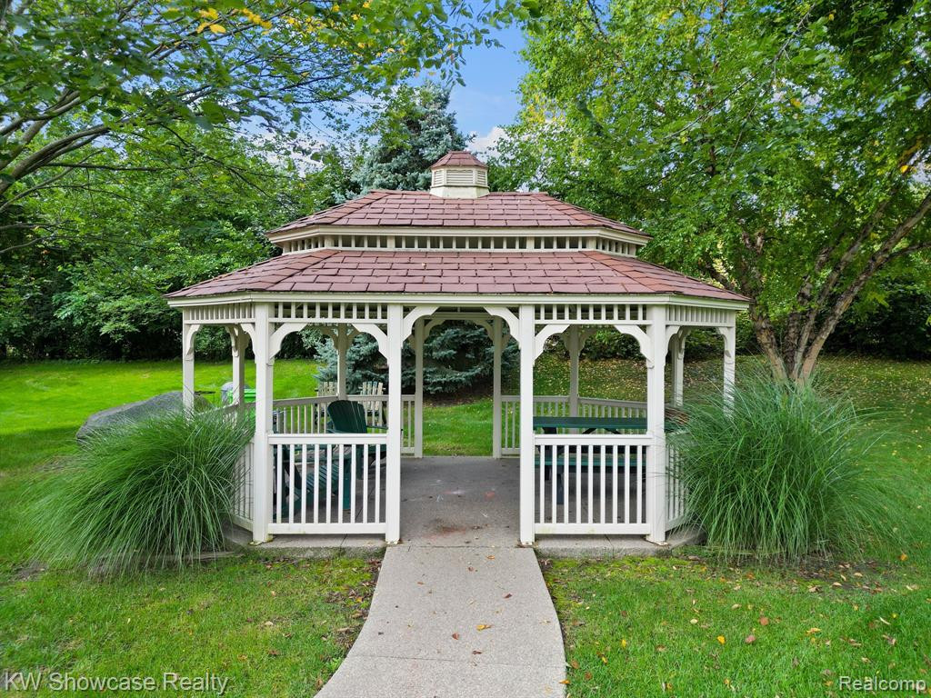 369 CONCORD Place, 4, Bloomfield Hills, MI 48304 — Photo 25