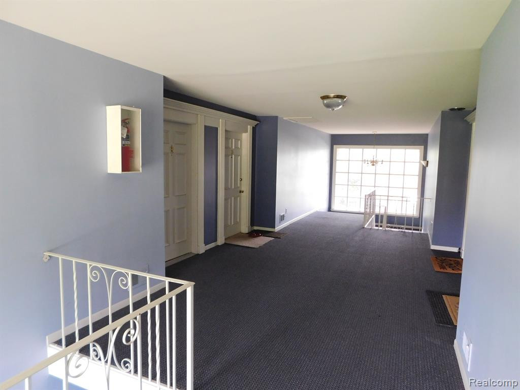 448 FOX HILLS Drive S, 5, Bloomfield Hills, MI 48304 — Photo 6