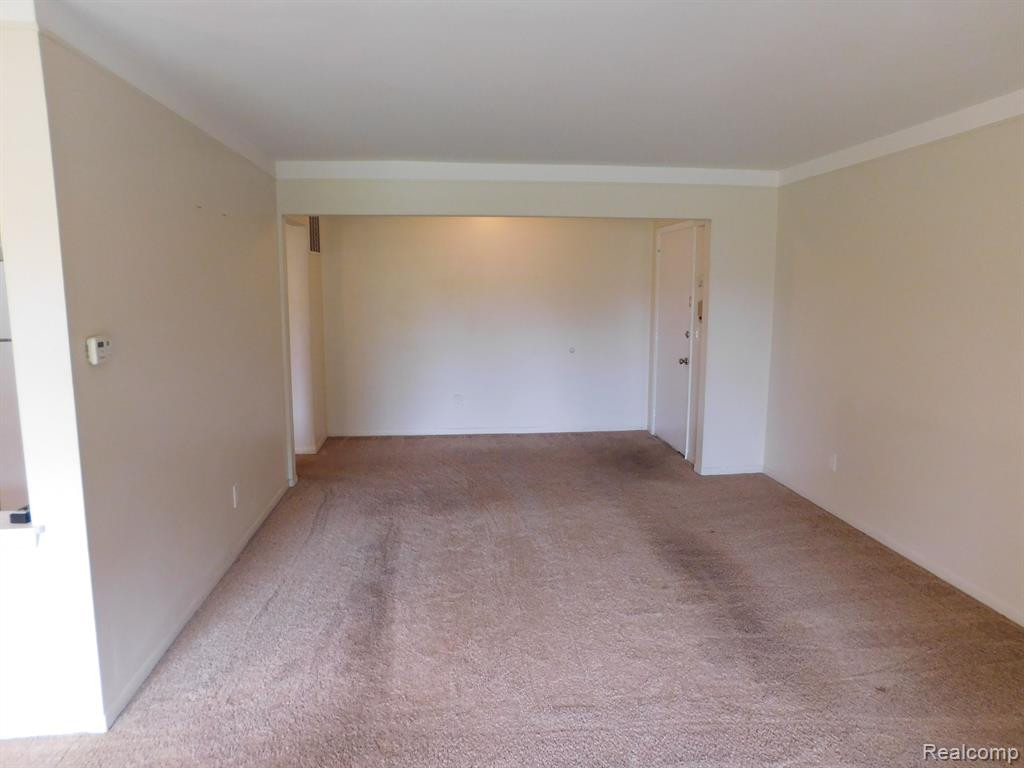 448 FOX HILLS Drive S, 5, Bloomfield Hills, MI 48304 — Photo 10