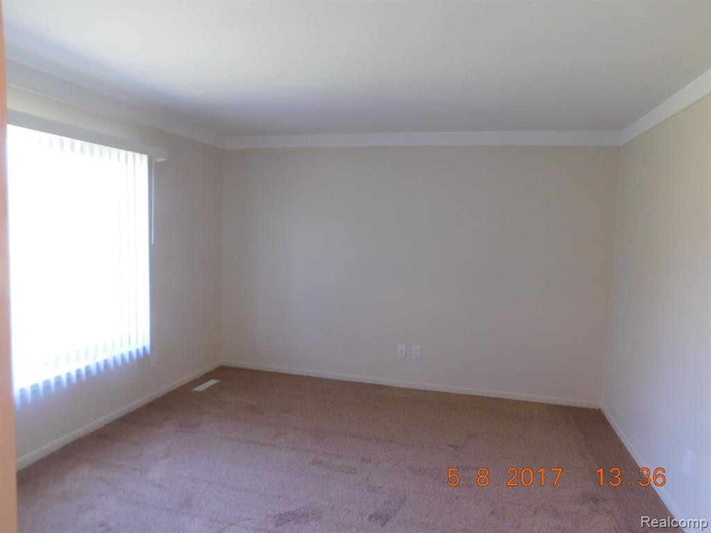 448 FOX HILLS Drive S, 5, Bloomfield Hills, MI 48304 — Photo 34