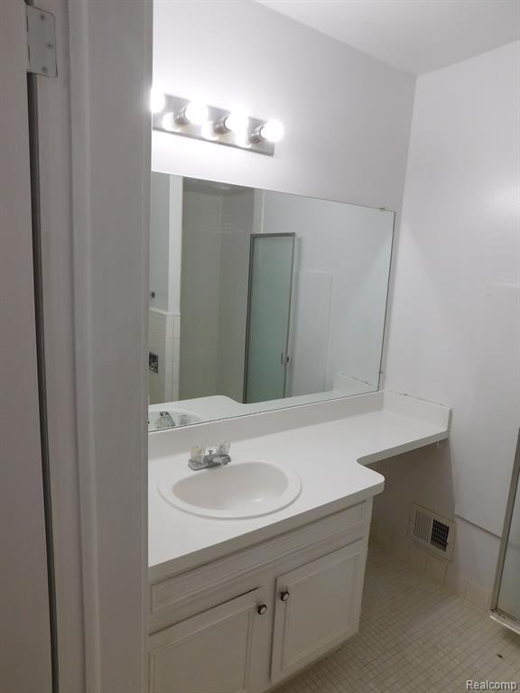 448 FOX HILLS Drive S, 5, Bloomfield Hills, MI 48304 — Photo 37