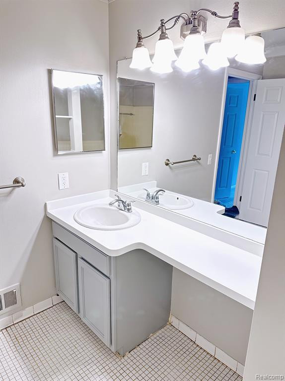 430 FOX HILLS Drive N, A-6, Bloomfield Hills, MI 48304 — Photo 15