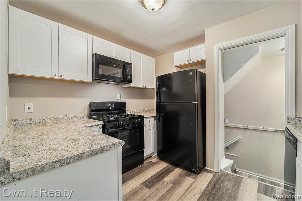 7732 DOLPHIN, Redford, MI 48239 — Photo 11