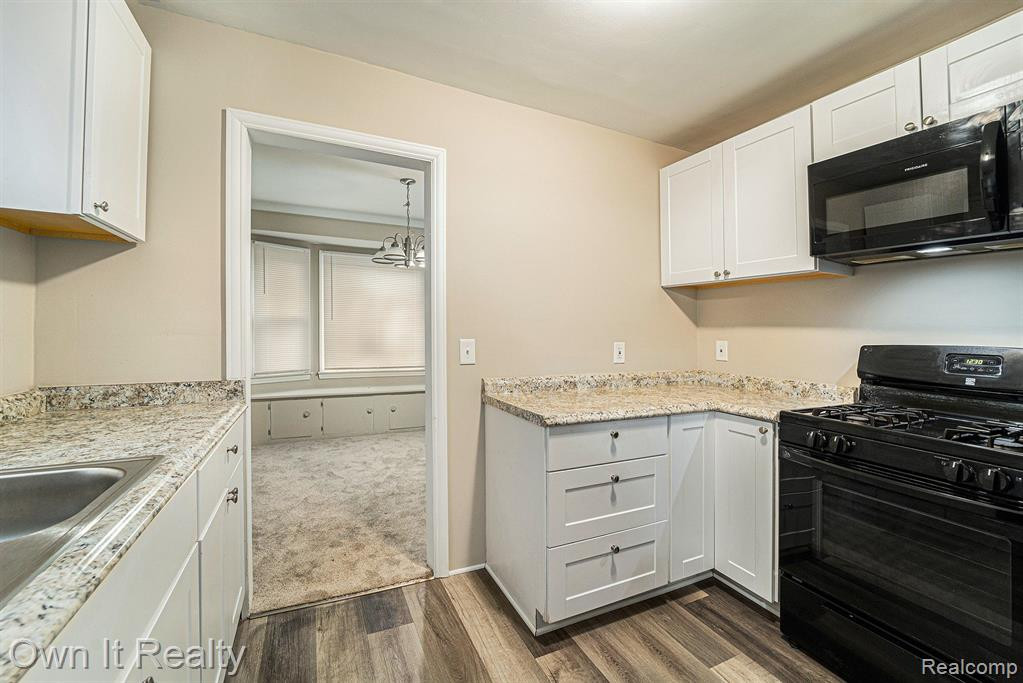 7732 DOLPHIN, Redford, MI 48239 — Photo 13