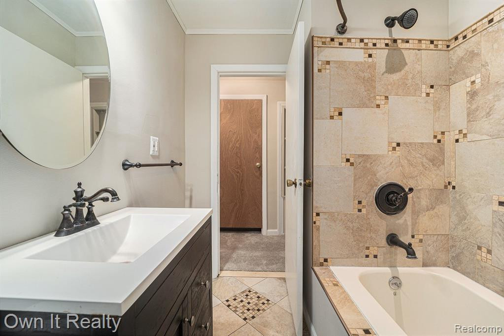 7732 DOLPHIN, Redford, MI 48239 — Photo 17