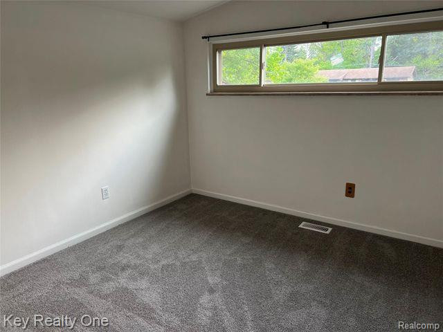 45662 CUSTER Avenue, Utica, MI 48317 — Photo 10