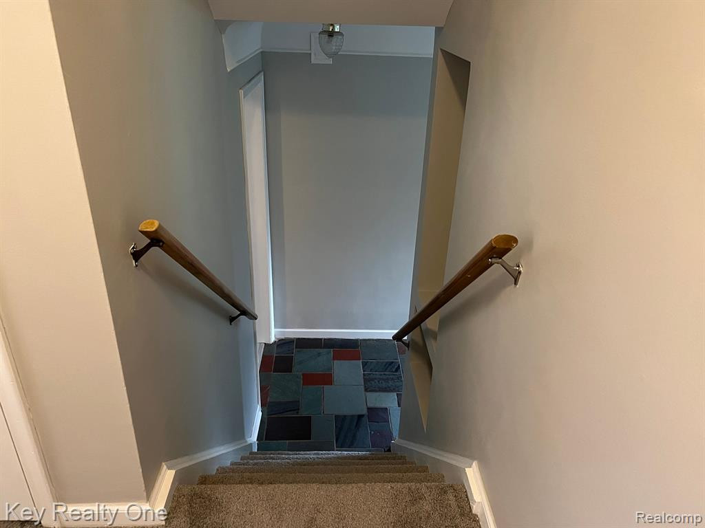 45662 CUSTER Avenue, Utica, MI 48317 — Photo 31